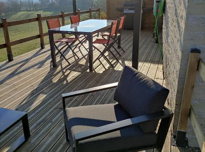 Location De Vacances D'une Maison En Pierres A La Campagne *